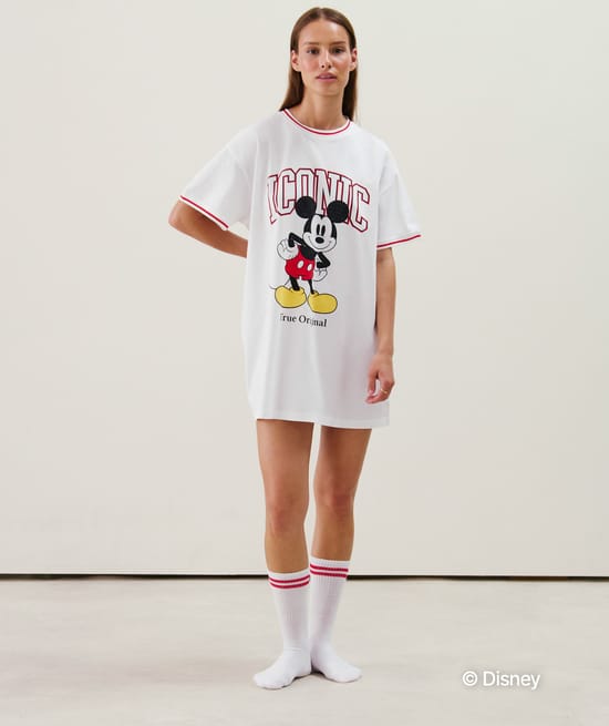 Mickey tuniek;