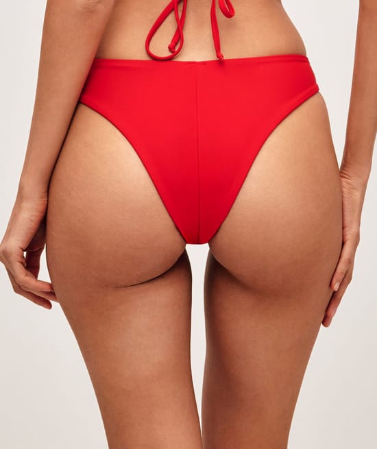 Bas de maillot de bain tanga ;