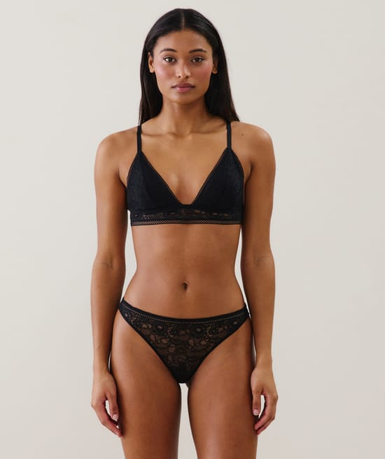Soutien-gorge triangle en dentelle;