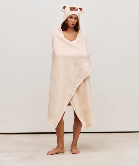 fleece blanket;