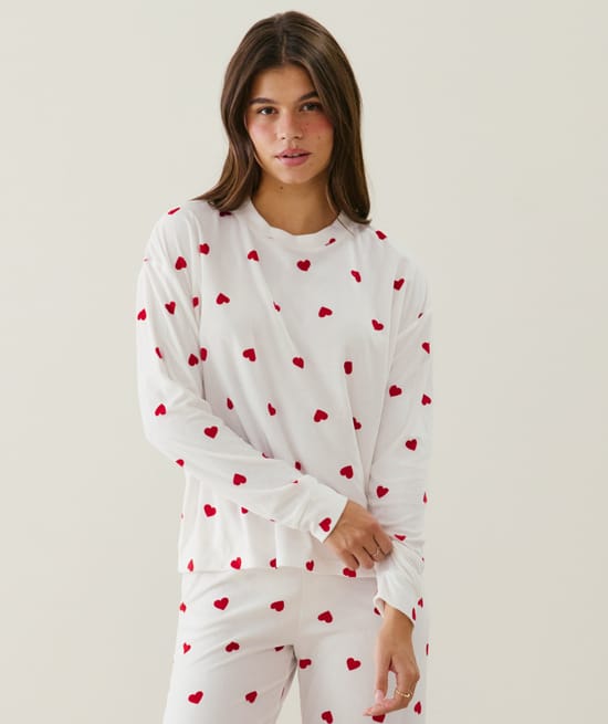 Heart print velour pajama set;