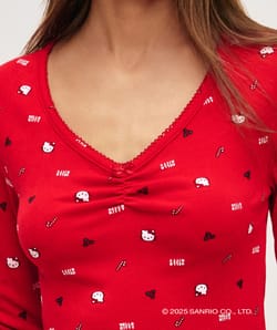 Hello Kitty pointelle T-shirt;