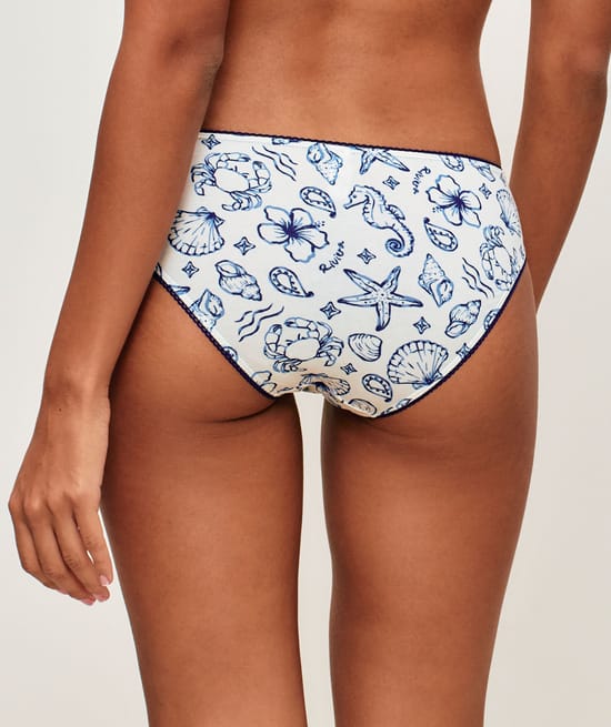 Pack of 3 cotton panties;