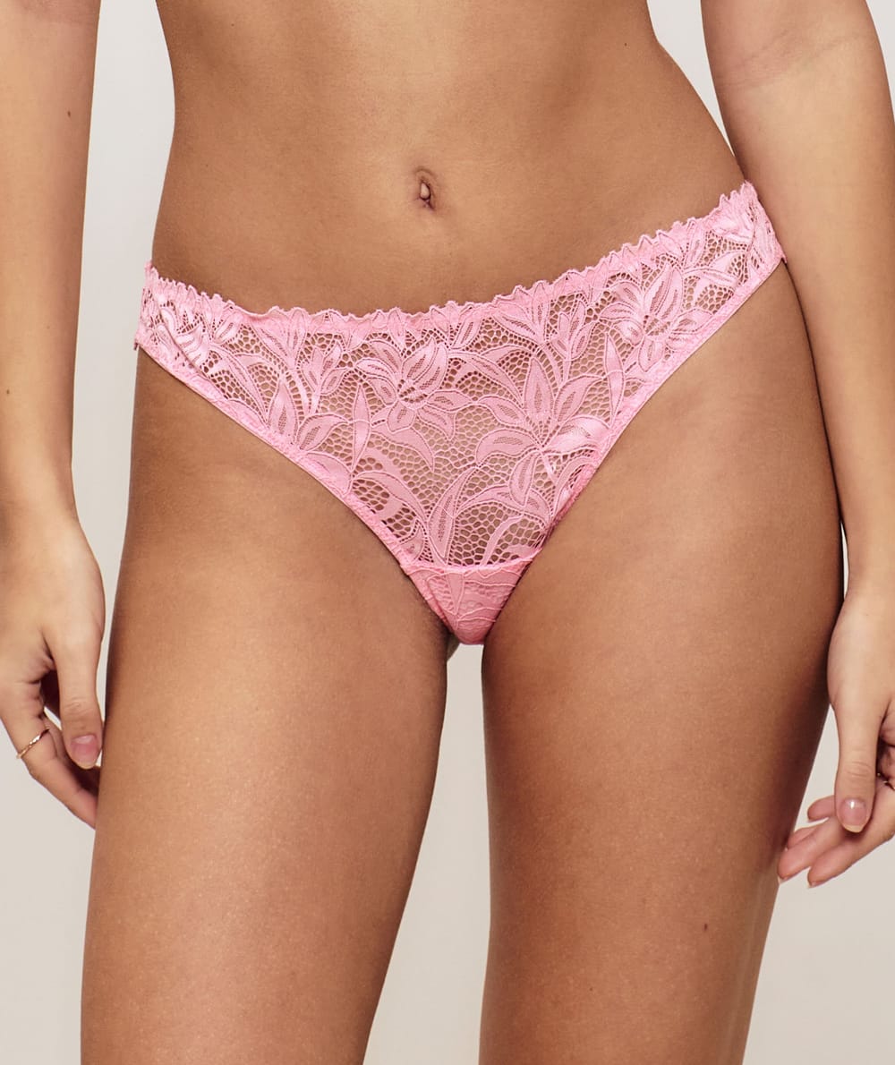 Lace thong;