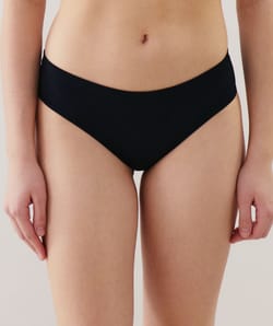 Braguita lisa sin costuras;