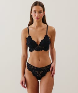 Lace triangle bra - black;