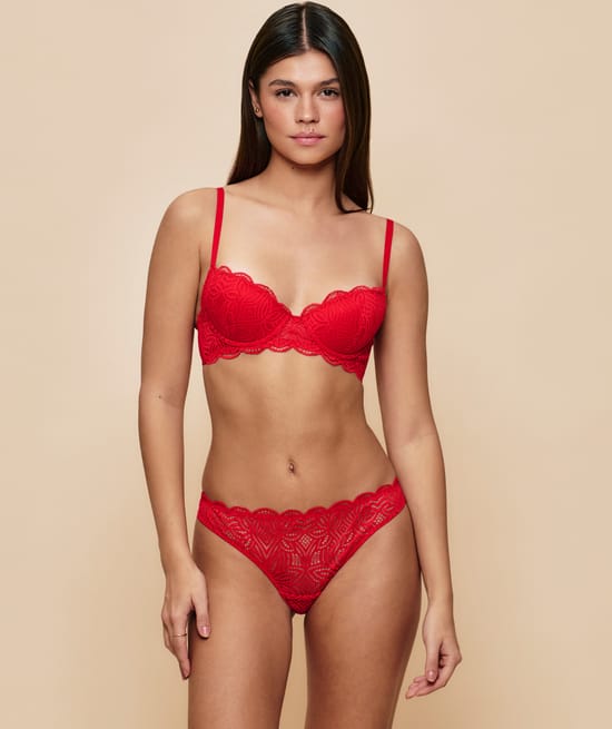Lace push-up bra - red;