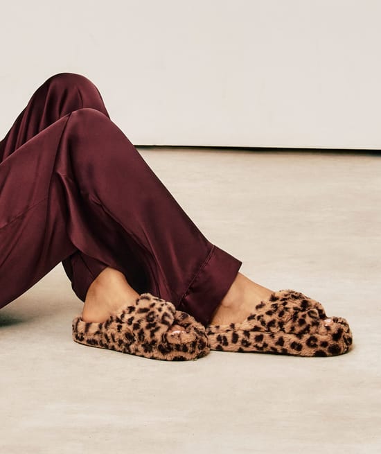 zapatillas de casa de estampado de leopardo;