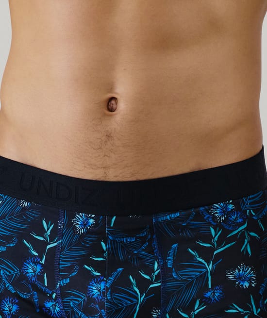 Boxer shorts with pattern;