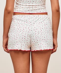 Jersey shorts with flower patterns;
