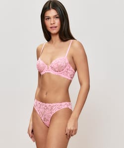 Soutien-gorge corbeille en dentelle;