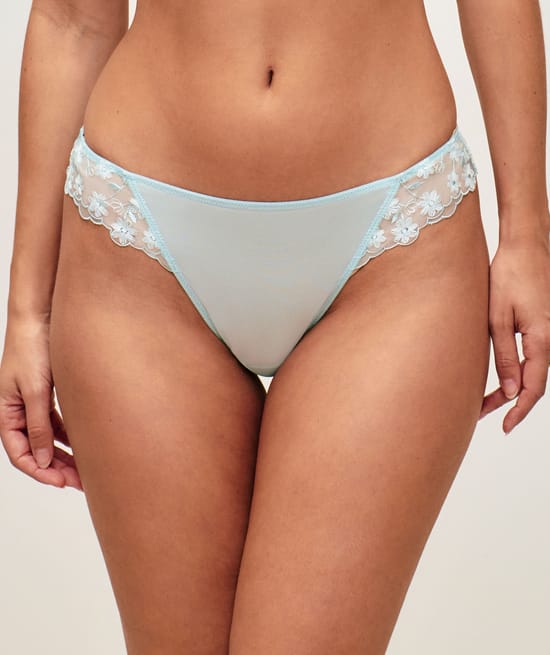 Thong with floral embroidery;