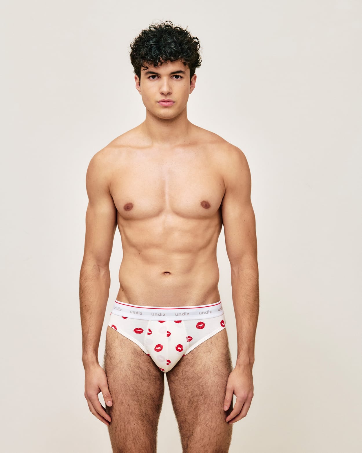 Cotton briefs with mouth pattern;