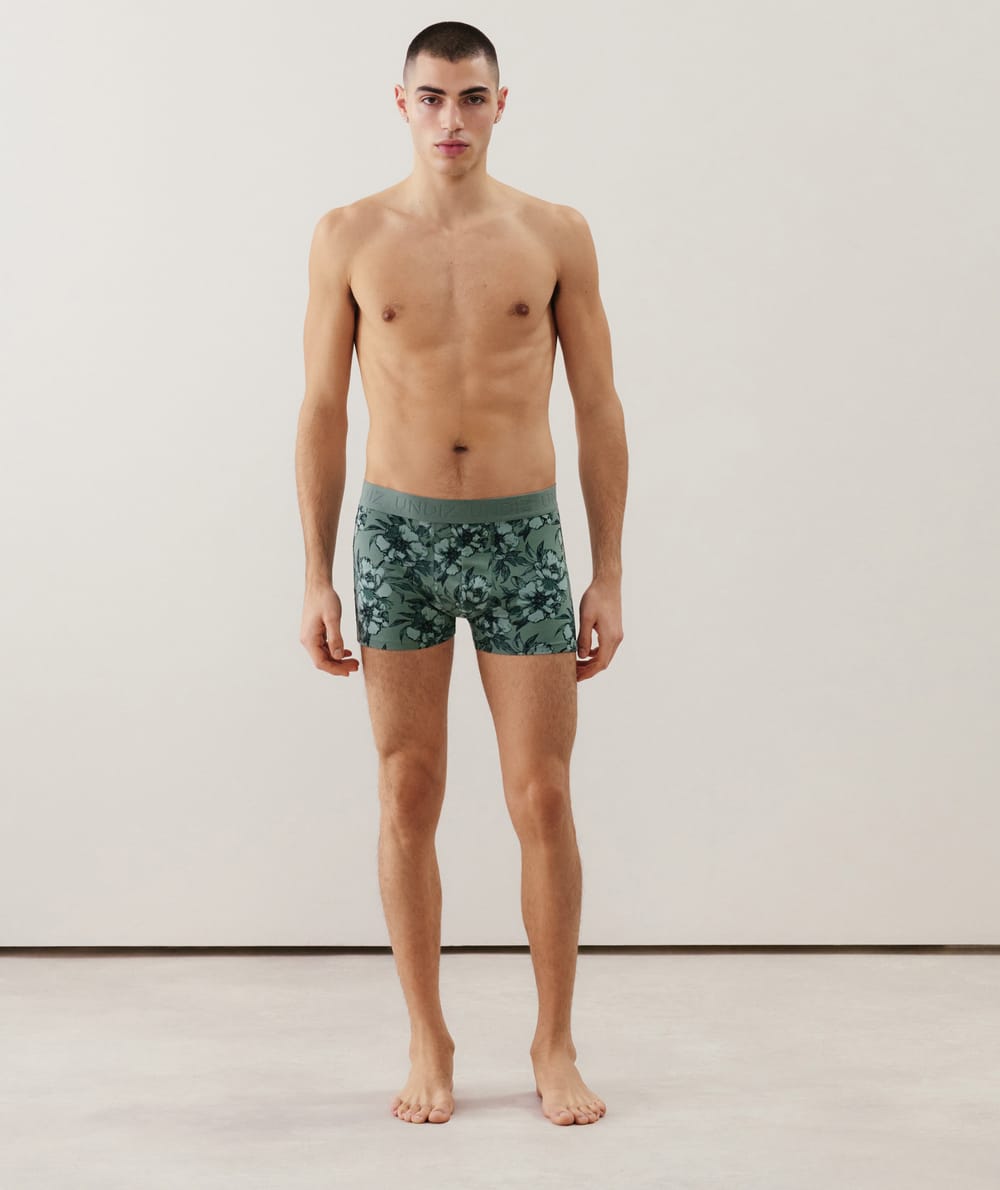Patterned cotton boxer shorts;