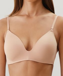 Wireless push-up bra in microfibre;