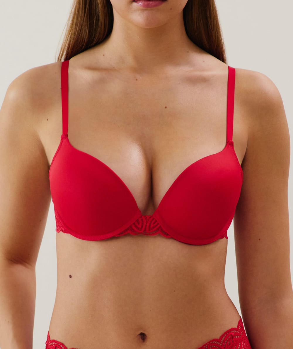 Soutien-gorge ultra push-up en dentelle rouge;