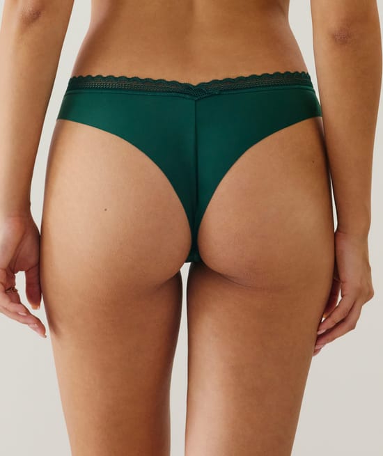 Cotton and lace thong;