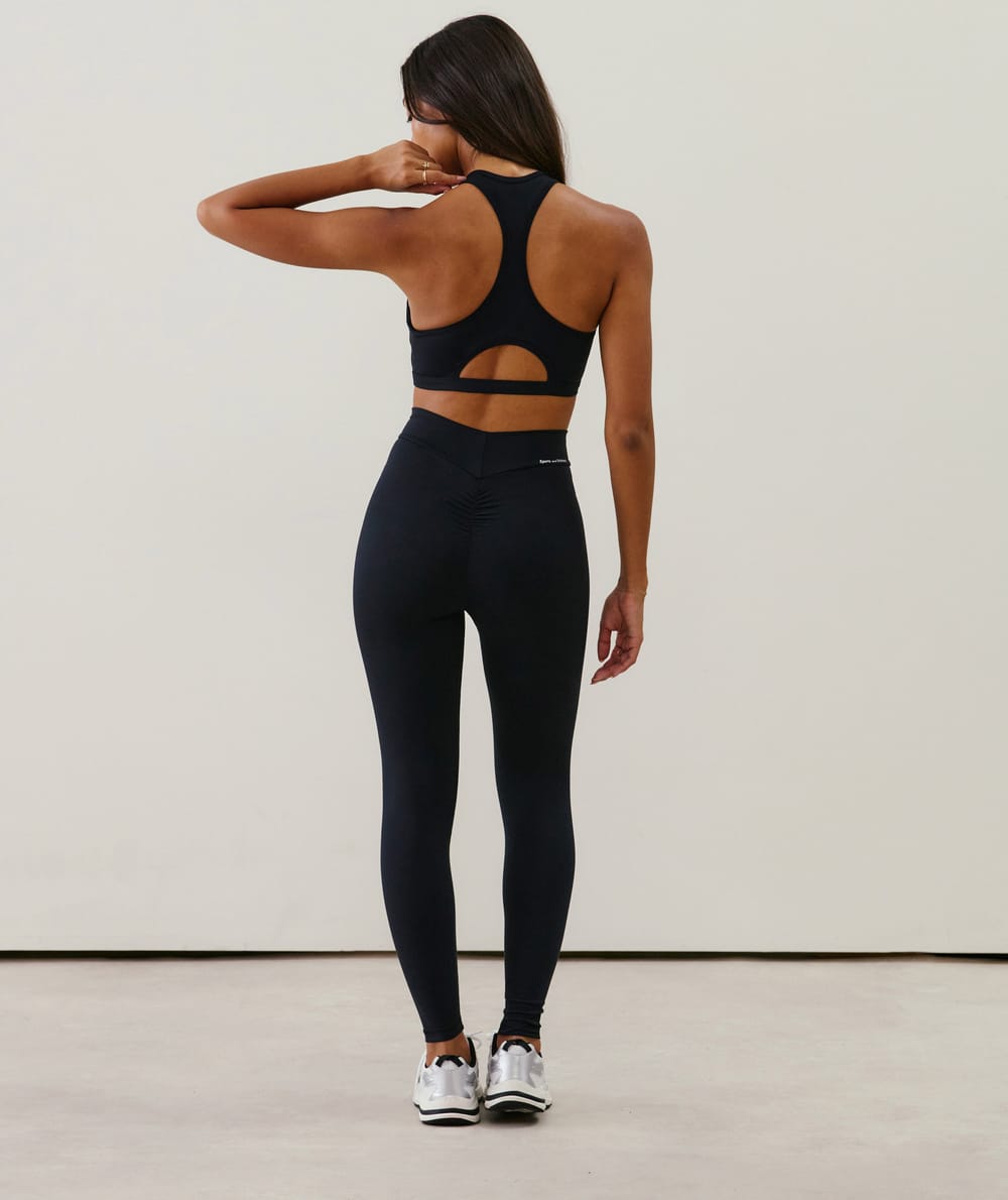 Brassière sport en microfibre;