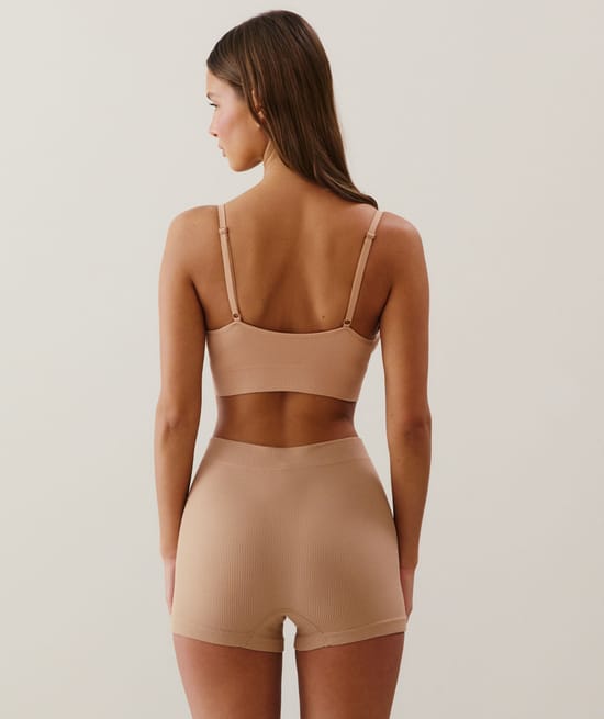 Push-up bra in seamless;