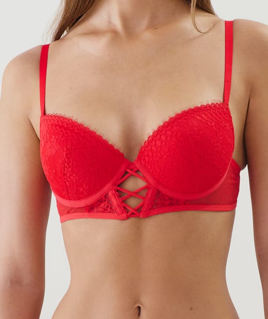 Lace push-up bra;