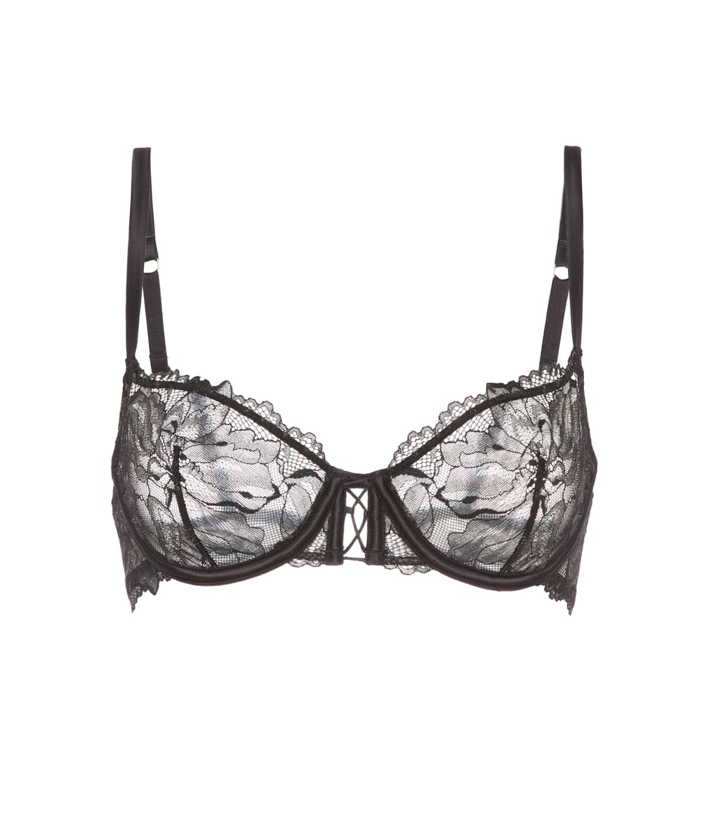 Balconette bra in lace;