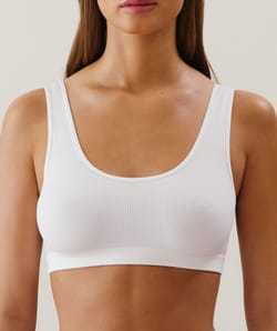 Seamless bra;