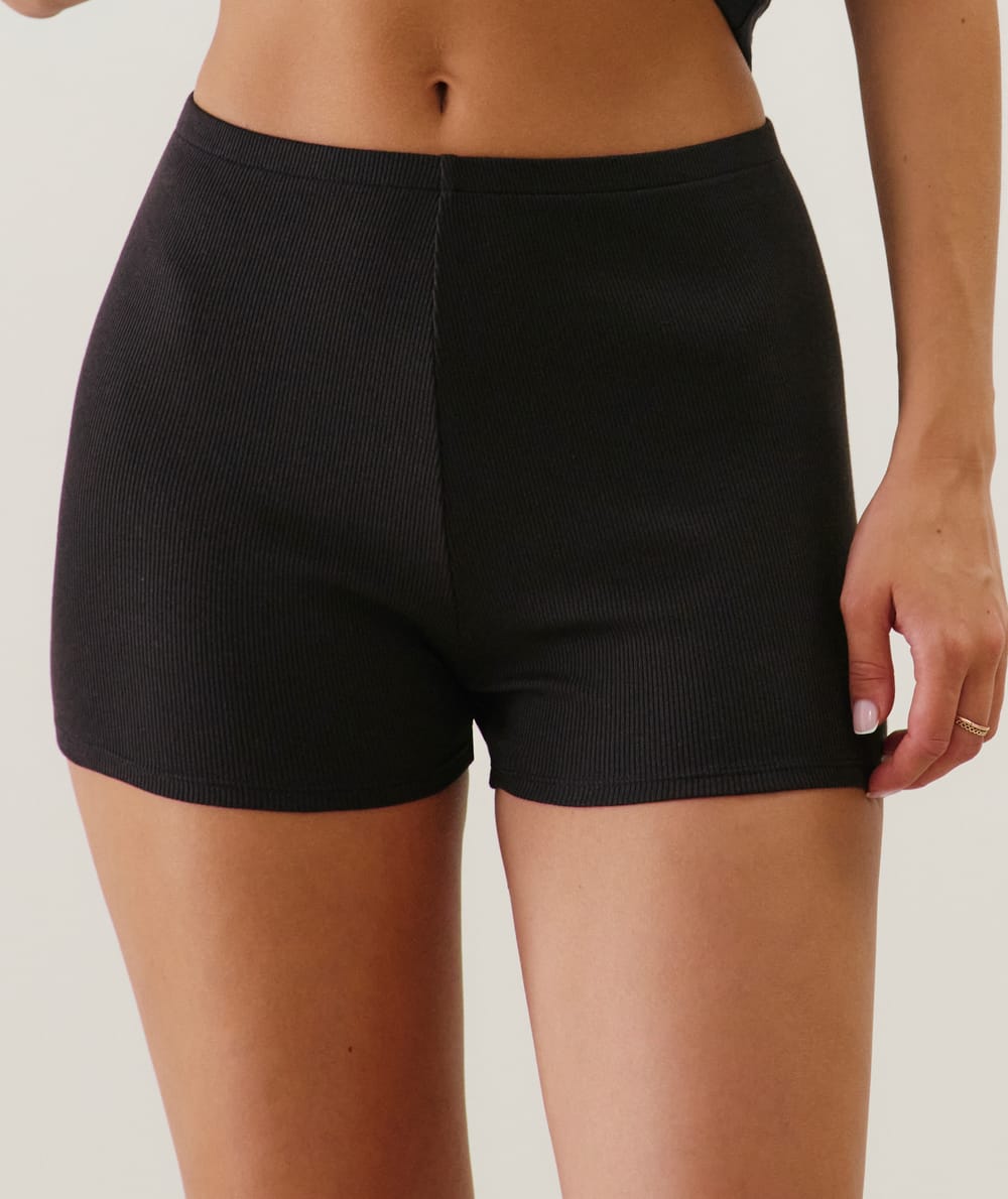 Short de punto acanalado;