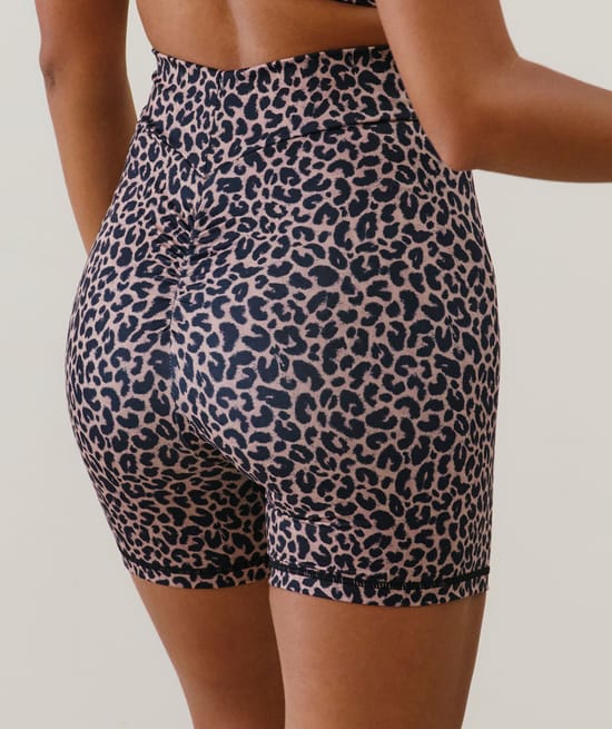 Leopard cycling shorts;