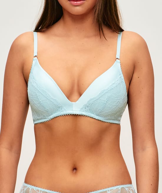 Satin and lace push-up bra;