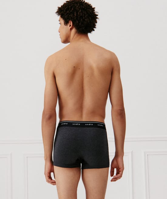 Plain cotton boxer shorts;