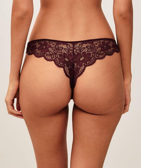 Lace thong;