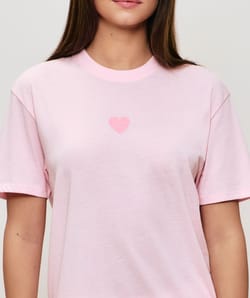 Jersey t-shirt with Lucky girl message;