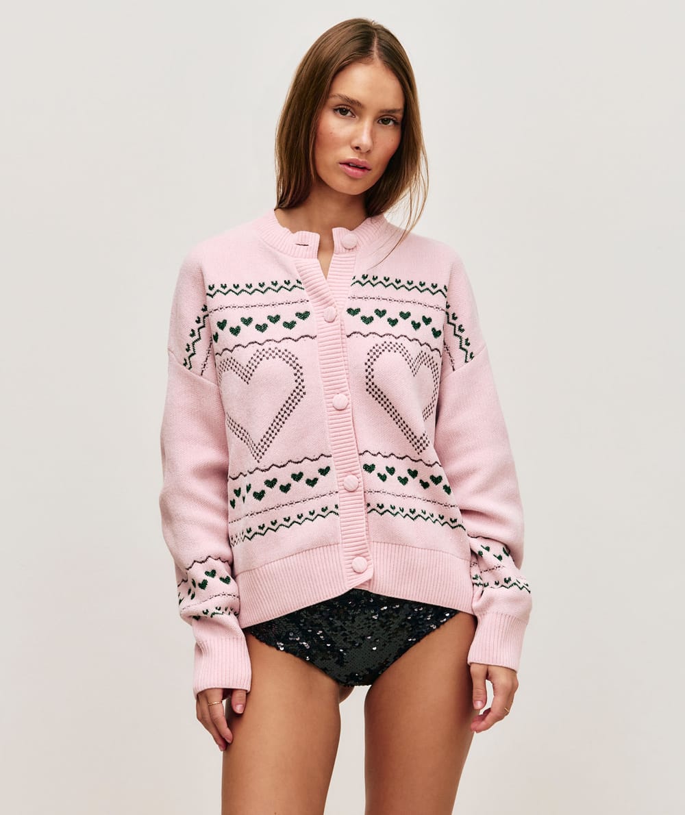 Heart pattern knitted cardigan;