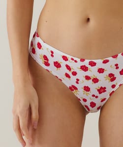 Pack of 3 cotton briefs;