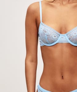 Lace balconette bra;