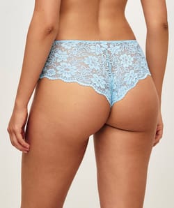 Lace floral shorty;