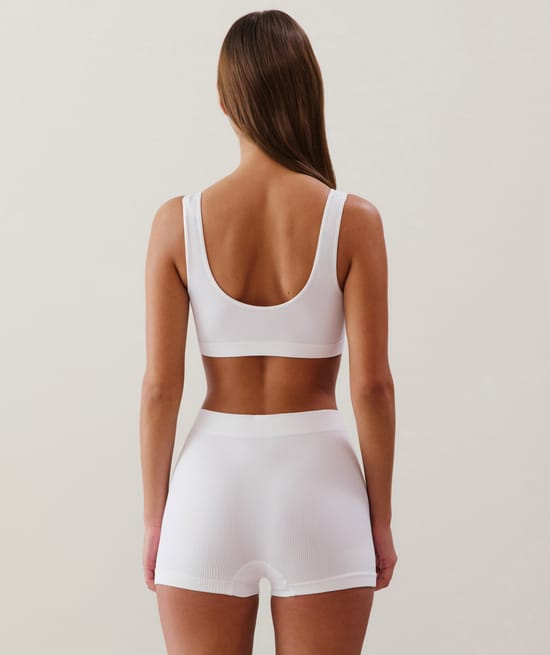 Seamless bra;