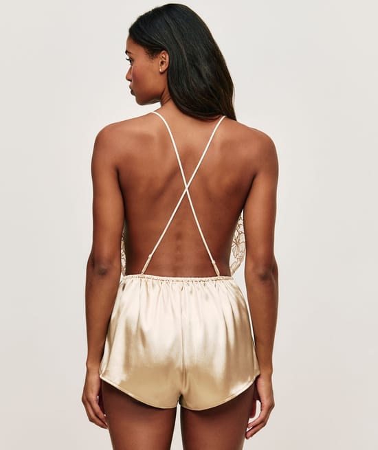 Combishort en satin et tulle avec broderies;