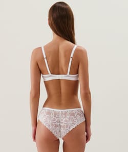 Lace balconette bra;