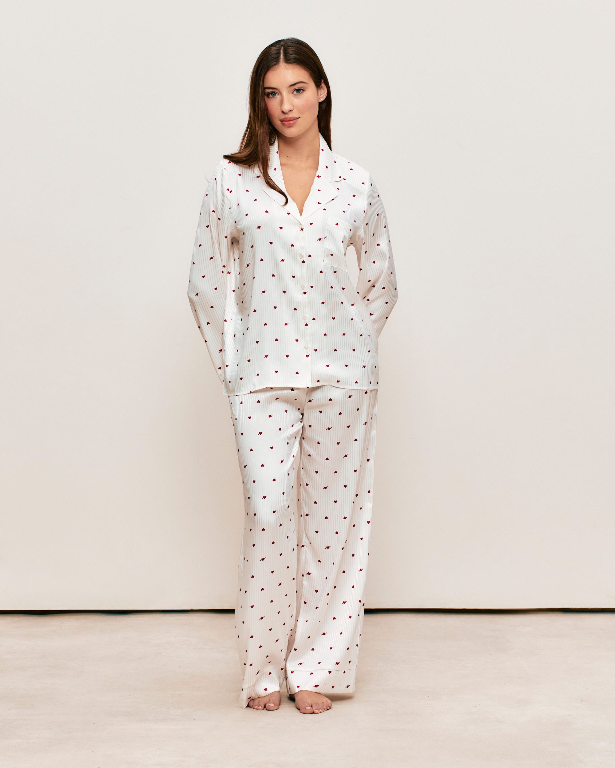 本日限定価格‼️Milky pile heart long pants Heart print satin trousers - off-white - Undiz