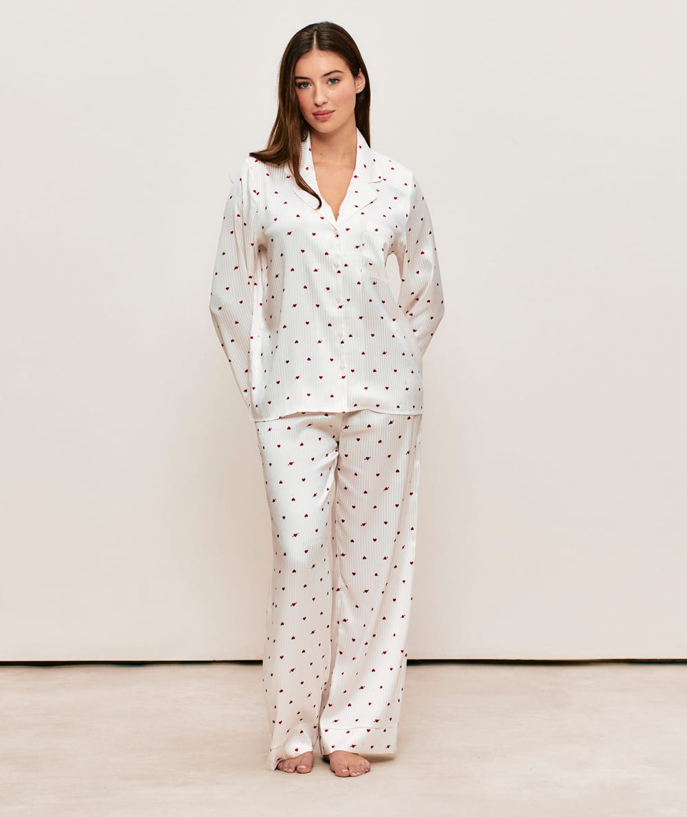 Pantalon en satin motifs c&oelig;urs;