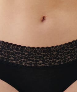 Cheeky avec dentelle;