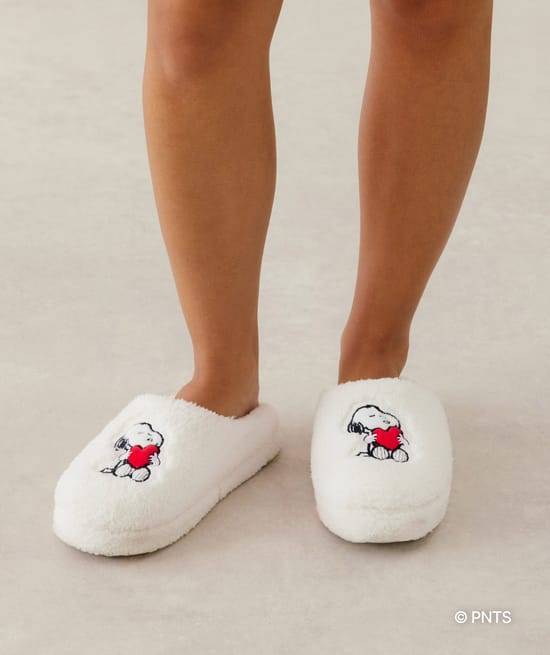 Zapatillas fluffy Snoopy;