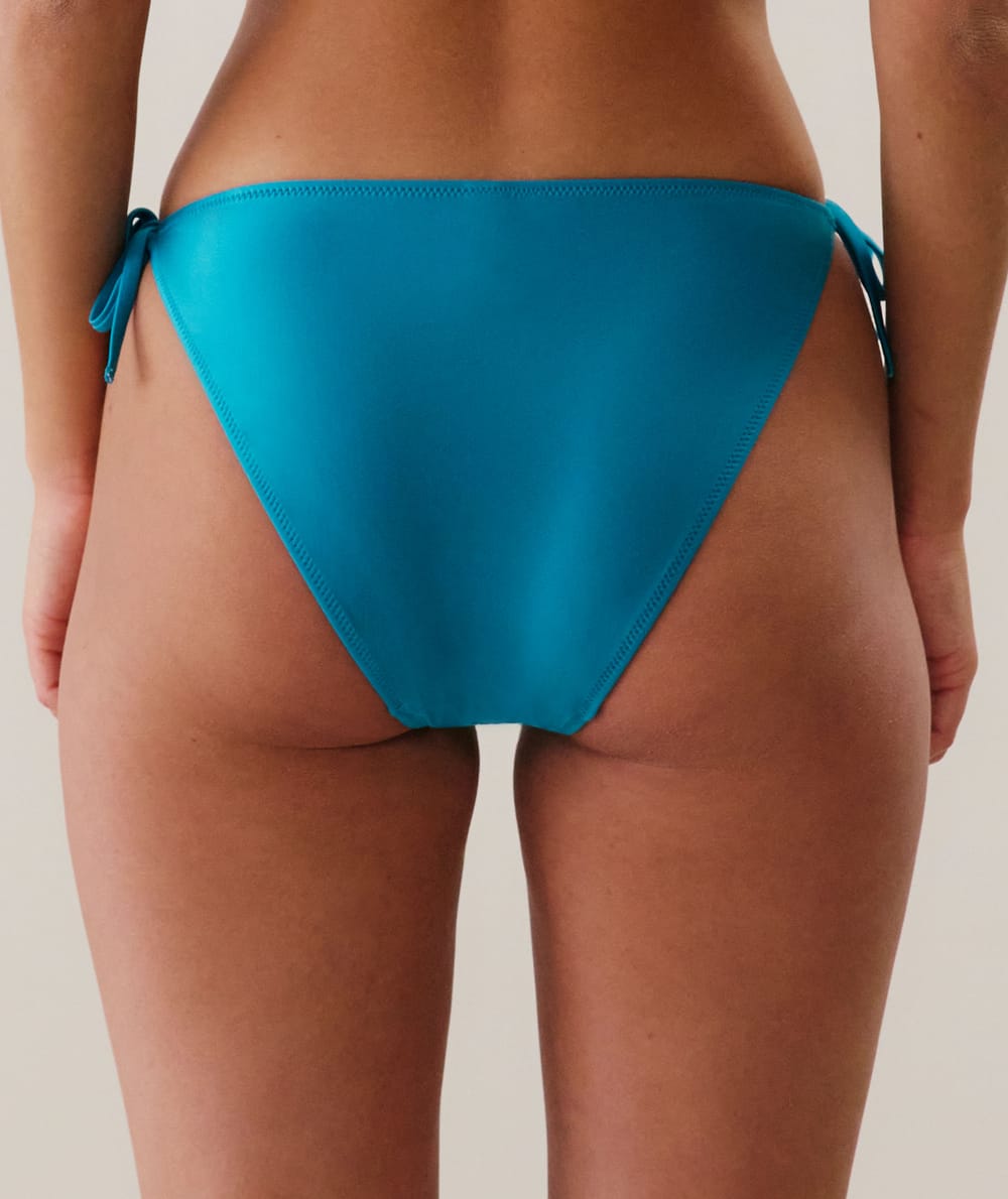 Bikini - swimsuit bottoms;