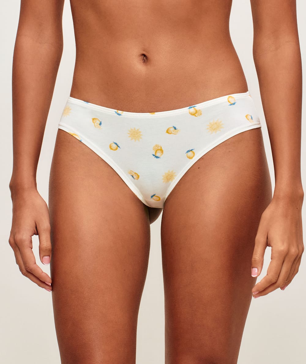 Pack of 3 cotton panties;