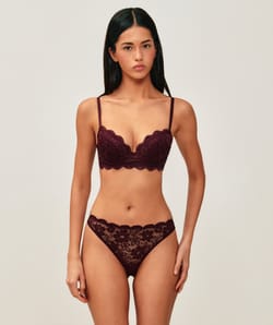 Soutien-gorge ampliforme en dentelle florale;