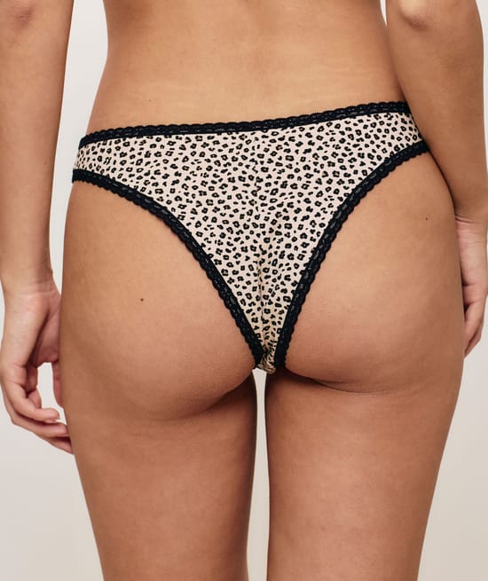 Cotton leopard thong;