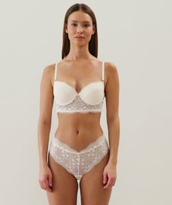 Cheeky en dentelle;