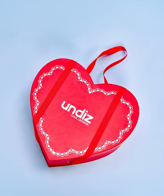 Bo&icirc;te cadeau en forme de c&oelig;ur - 6,99&euro;;