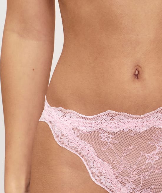 Lace thong;